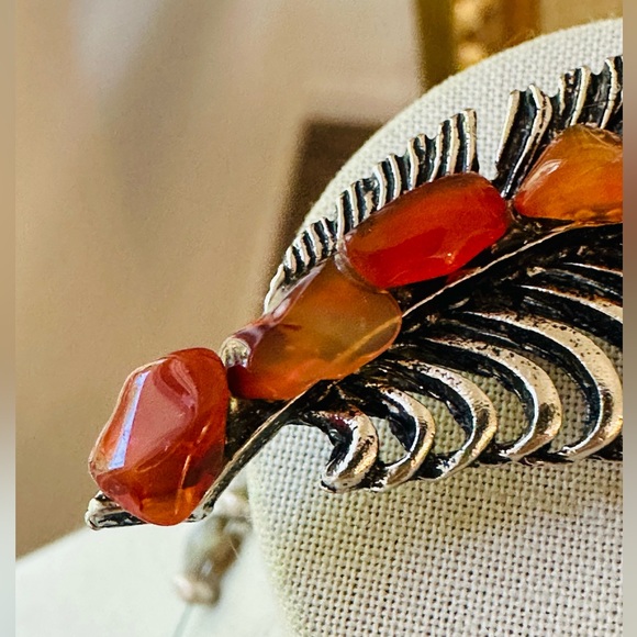 Vintage Natural Stone Necklace & Feather brooch - Picture 7 of 17
